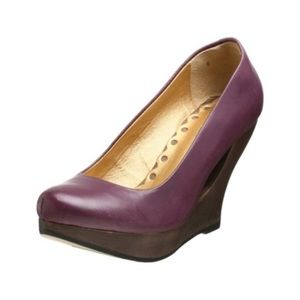 EUC Seychelles Tall Tale Wedges